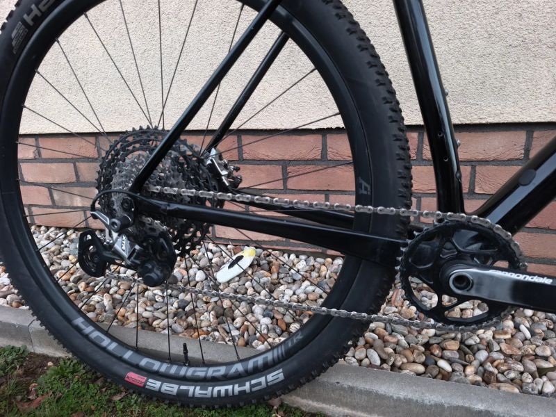 Cannondale Fsi Hi-Mod L-karbonová lefty, karbonová kola, komplet XTR