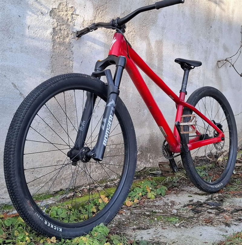 Specialized P.4 Fiery red