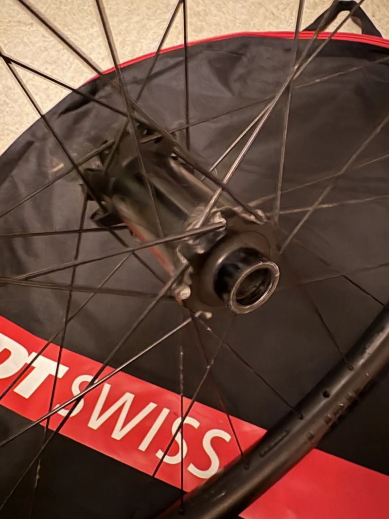 Bontrager line pro 30 karbon kola