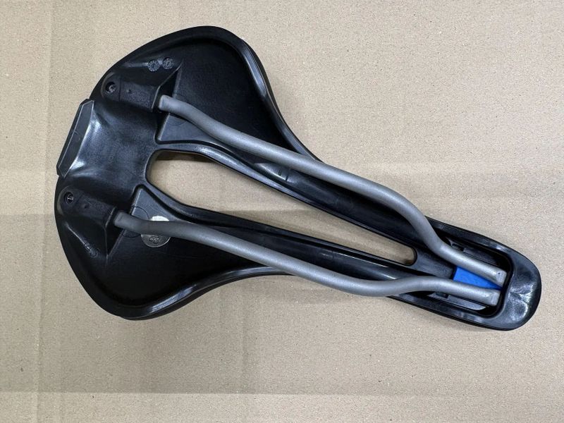 sedlo - Selle Italia Flite Boost Superflow Ti 316 L3 - černé 197g
