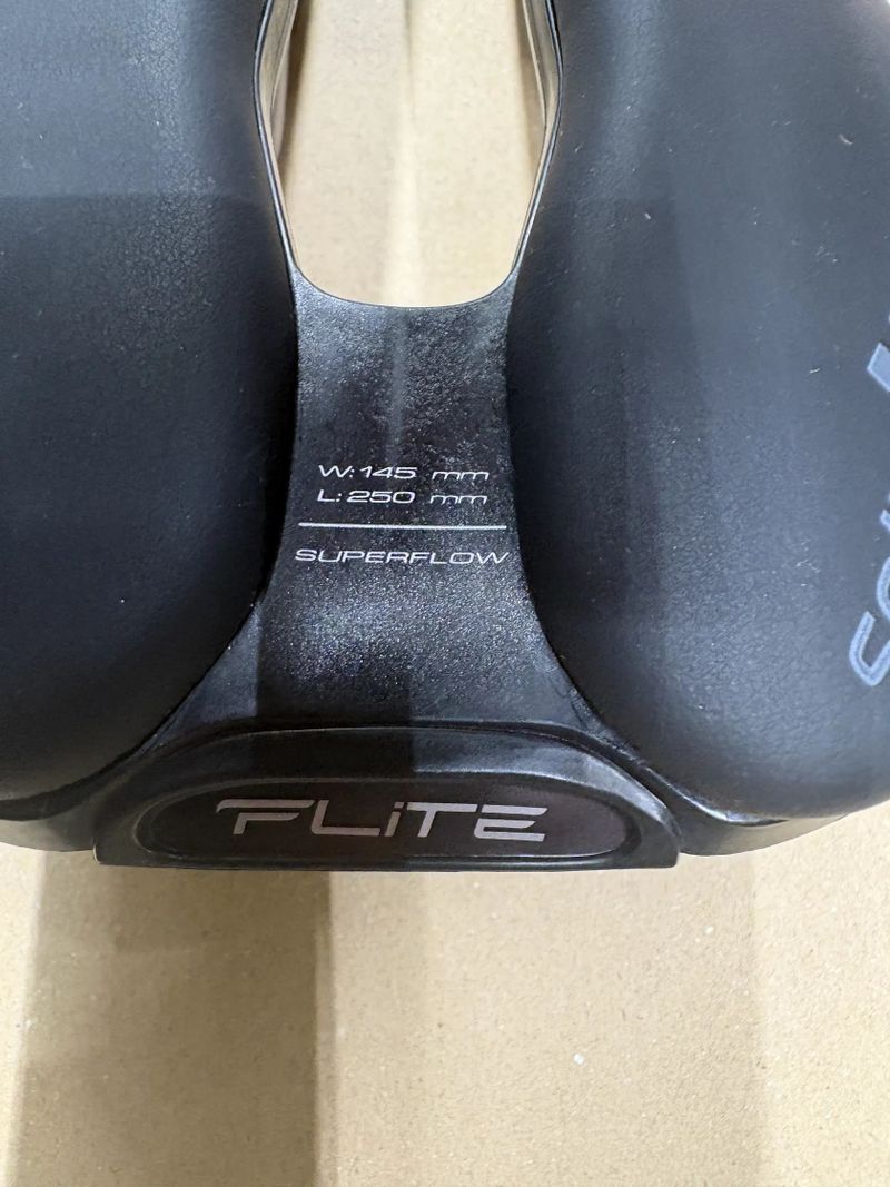 sedlo - Selle Italia Flite Boost Superflow Ti 316 L3 - černé 197g