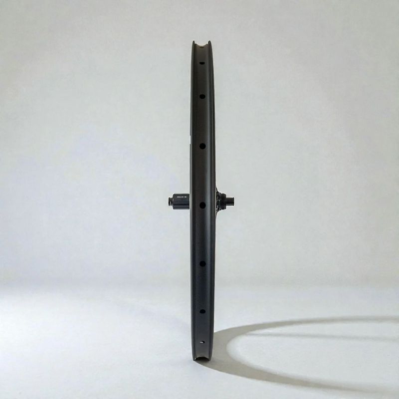 Karbonová Gravelová Aero Kola - Carbonix HORIZON 45 | 26 mm vnitřní šířka | Ratchet | Pillar | 1540g