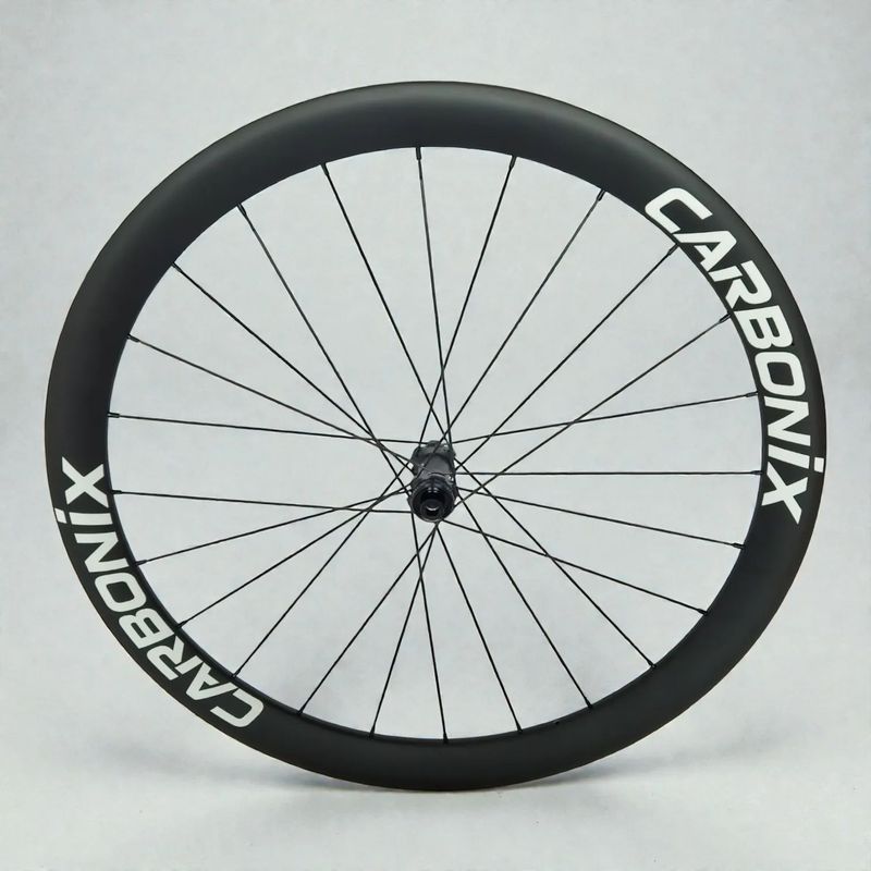 Karbonová Gravelová Aero Kola - Carbonix HORIZON 45 | 26 mm vnitřní šířka | Ratchet | Pillar | 1540g