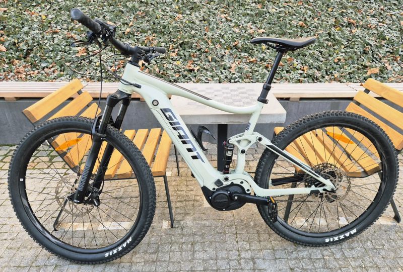 Giant STANCE E+1 29ER