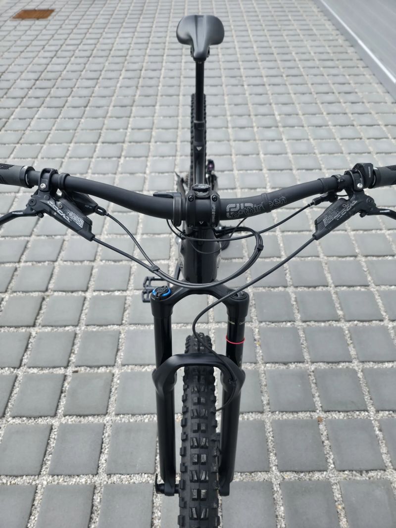 Elektrokolo YT Industries Decoy CORE 2 2022 29″ velikost L (M) / Shimano EP8 / Shimano XT / Top stav