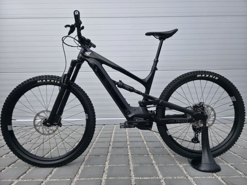 Elektrokolo YT Industries Decoy CORE 2 2022 29″ velikost L (M) / Shimano EP8 / Shimano XT / Top stav