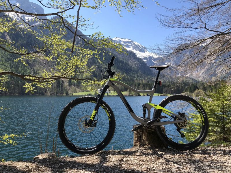 Giant Trance 2 2018 27.5 "L"