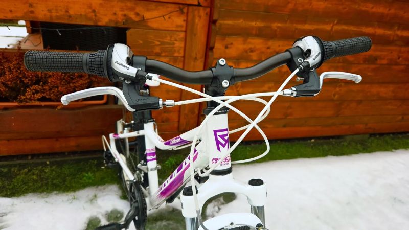 Dívčí kolo 24" Rock Machine Catherine 7-12let postava 120-150cm 