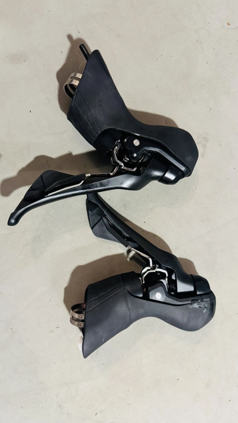 Gravelové páky/brzdy GRX ST-RX600 (2x11)