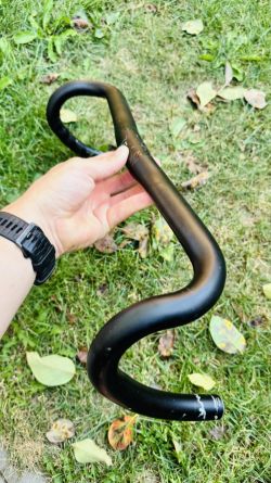 Řídítka Giant Contact XR D-Fuse