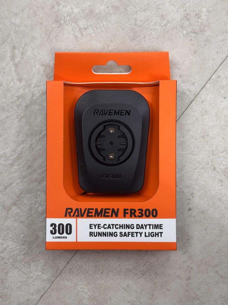 NOVÉ světlo Ravemen FR300