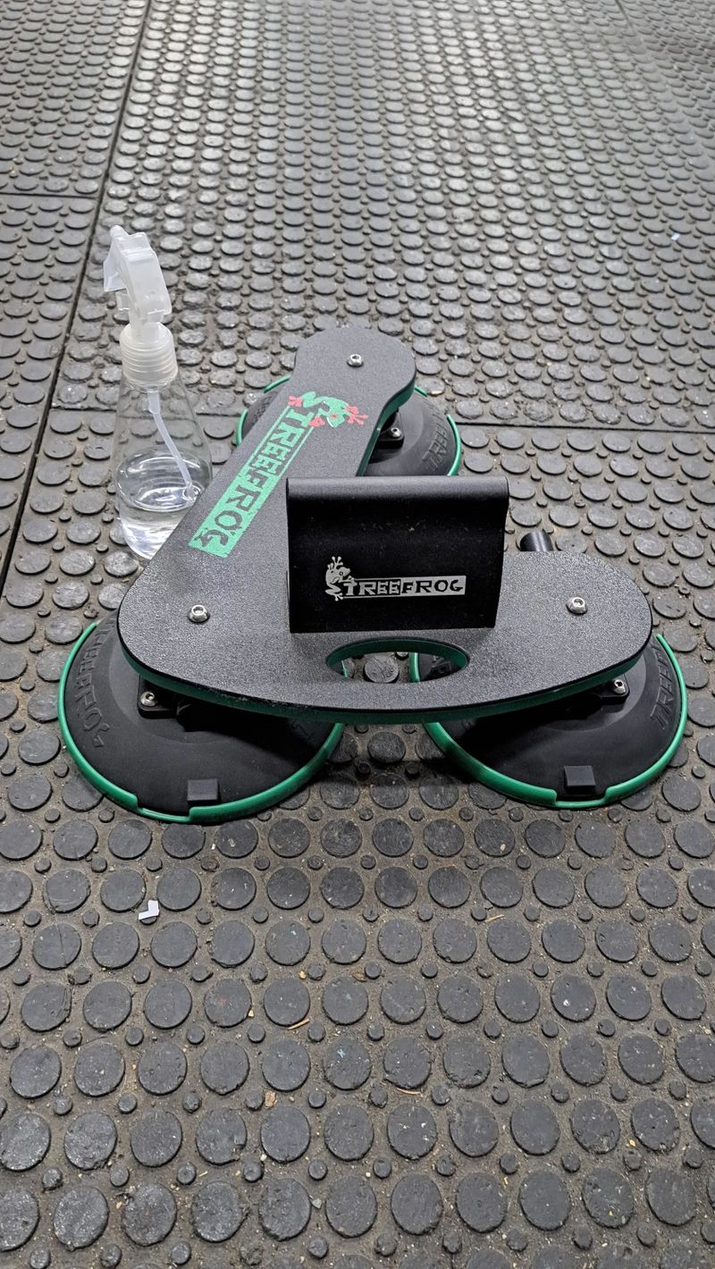 TreeFrog MODEL PRO 1 - přísavkový nosič