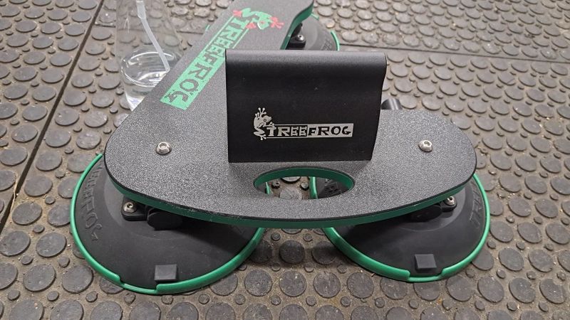 TreeFrog MODEL PRO 1 - přísavkový nosič