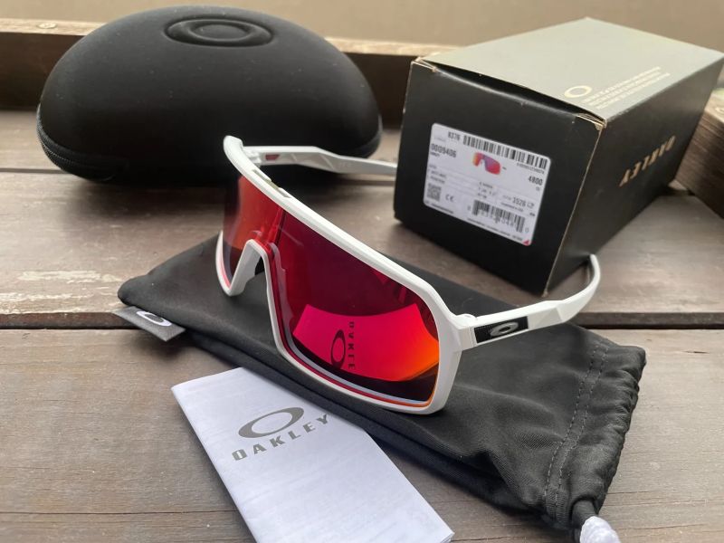 Oakley Sutro/BXTR/Flak 2.0/Sphaera/Radar/Radarlock