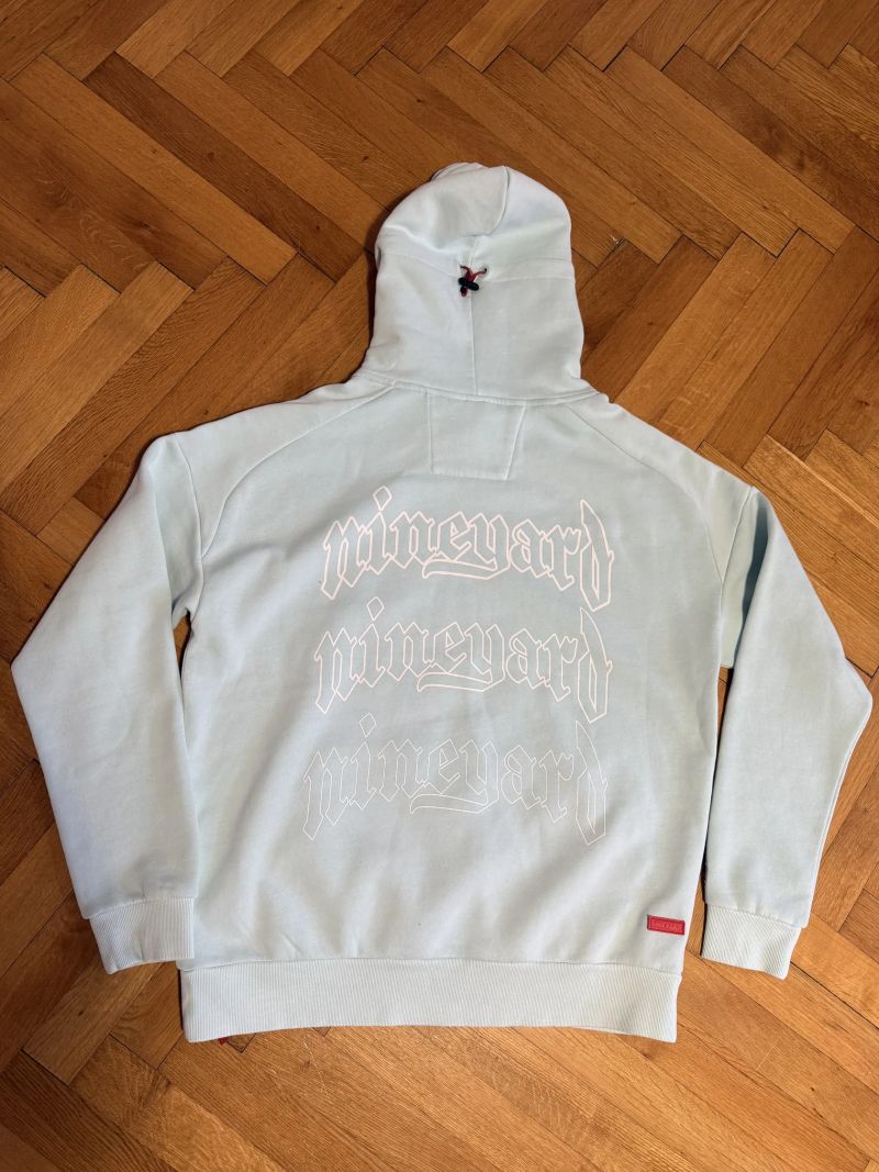 Nenošená mikina Nineyard vel. M