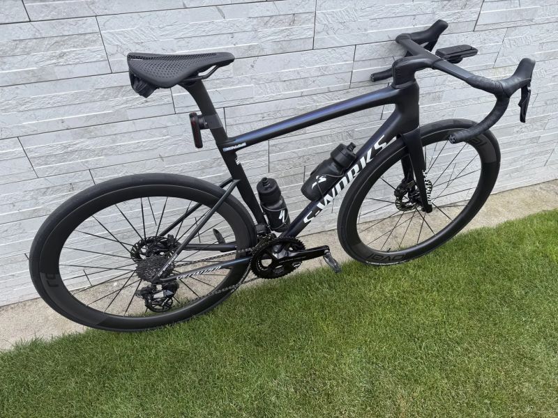 Prodám kolo Specialized S-works Tarmac SL8, vel. 56, Ceramicspeed, ROVAL CLX III, Dura-Ace