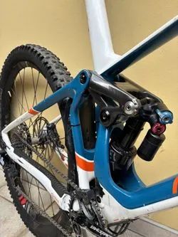 Mondraker Superfoxy Carbon R 2020