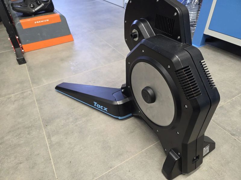 Prodám trenažér Garmin Tacx Flux 2