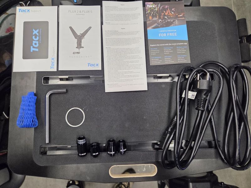 Prodám trenažér Garmin Tacx Flux 2