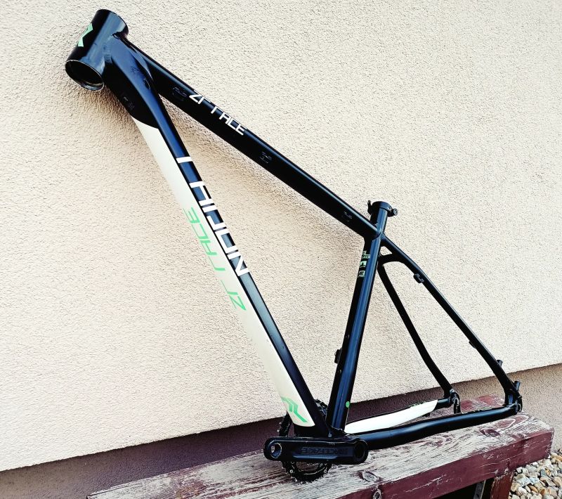 Radon ZR Race 29 "+RaceFace Turbine 