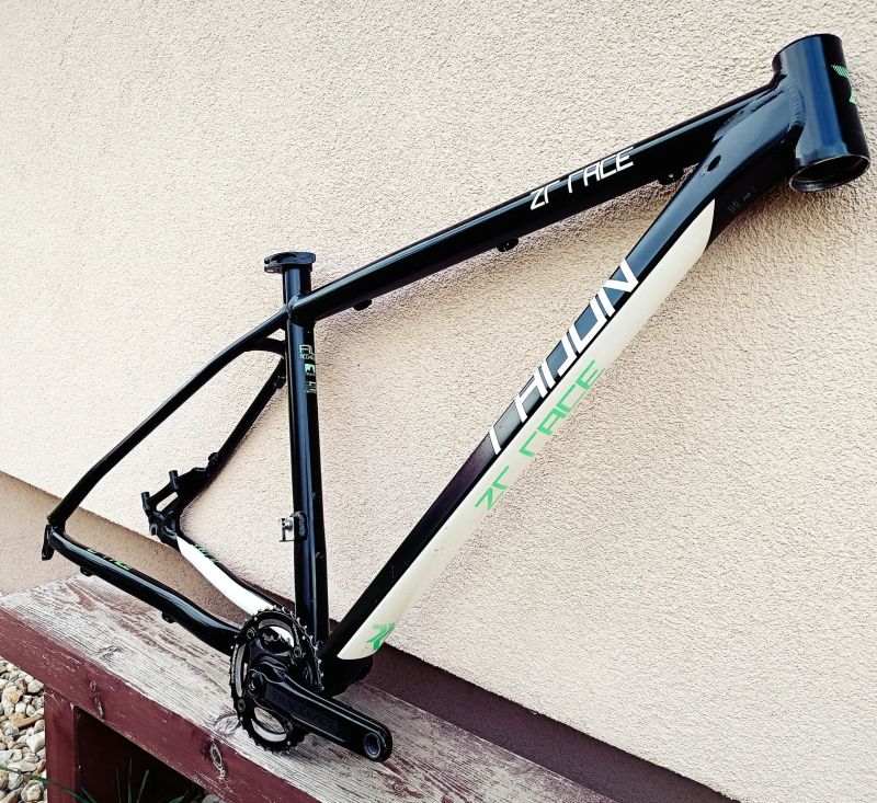 Radon ZR Race 29 "+RaceFace Turbine 