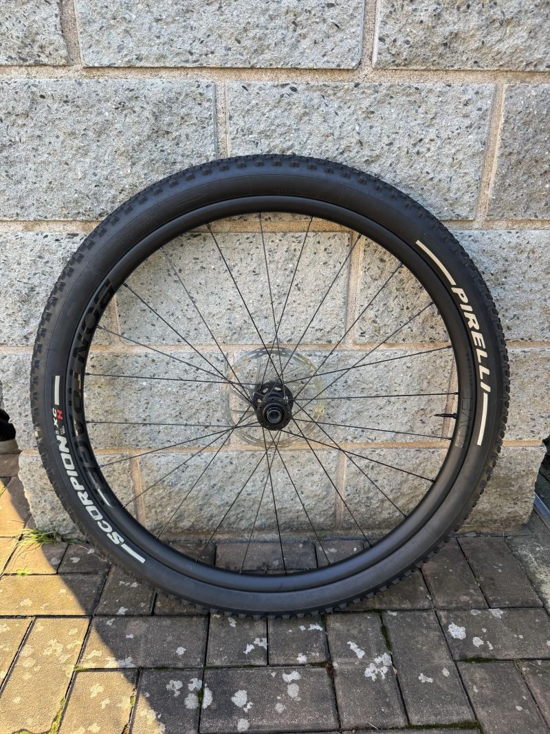 Kola Bontrager Kovee Elite 30 TLR Boost 29