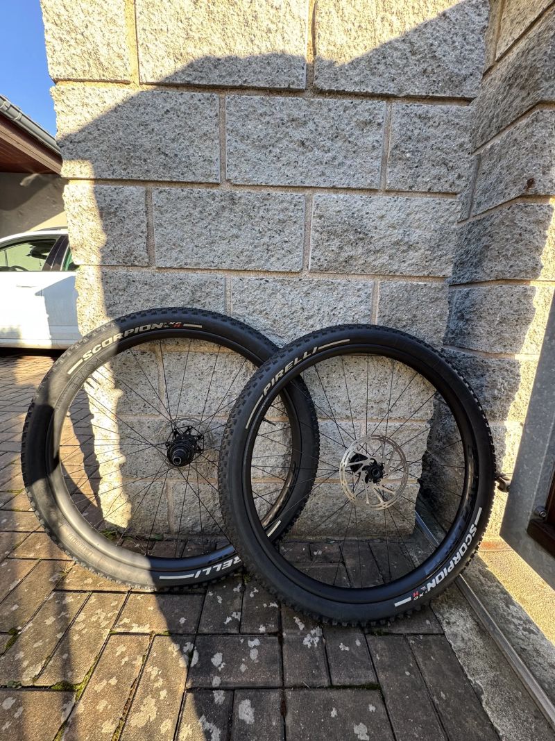 Kola Bontrager Kovee Elite 30 TLR Boost 29