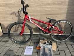 Bikrosové kolo INSPYRE Neo Expert