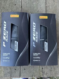 Silniční plášť Pirelli P ZERO™ Race TLR SPEEDCore,