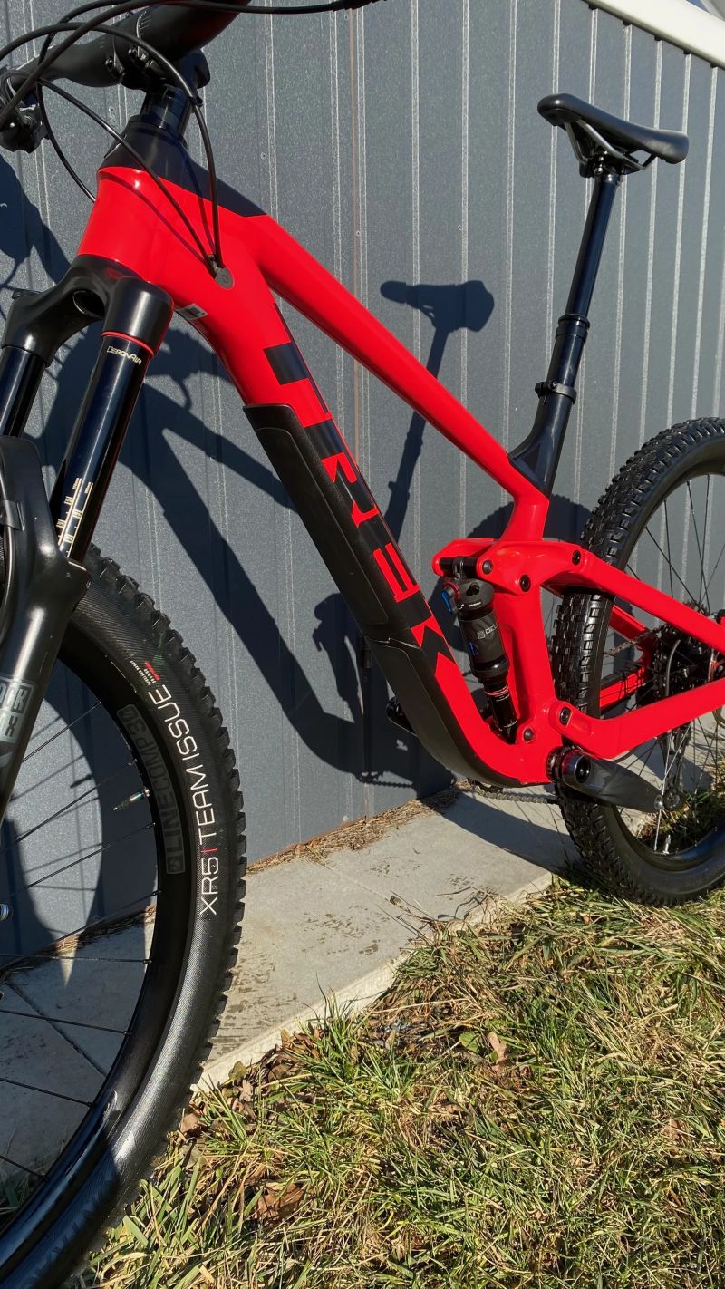 Zánovní Enduro Trek Slash 7 Gen 5