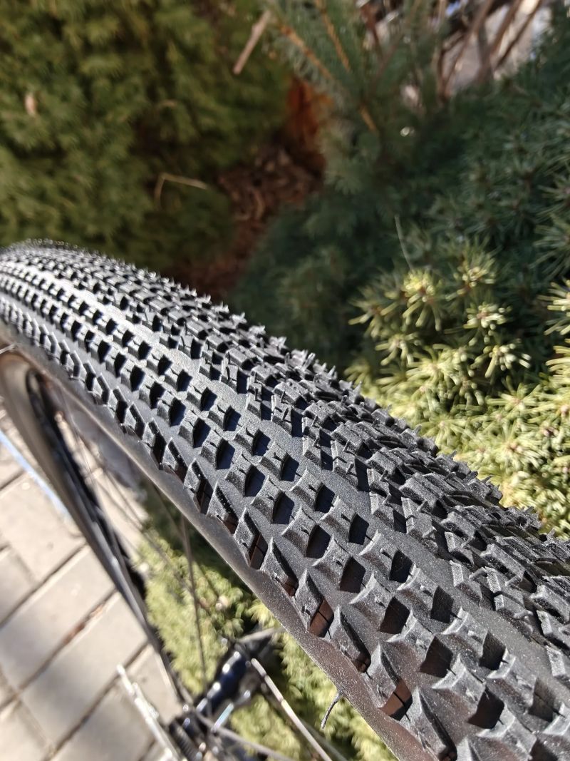 Zapletená kola na gravel MMR XCR 30 Alloy 25 vč. kotoučů a gum
