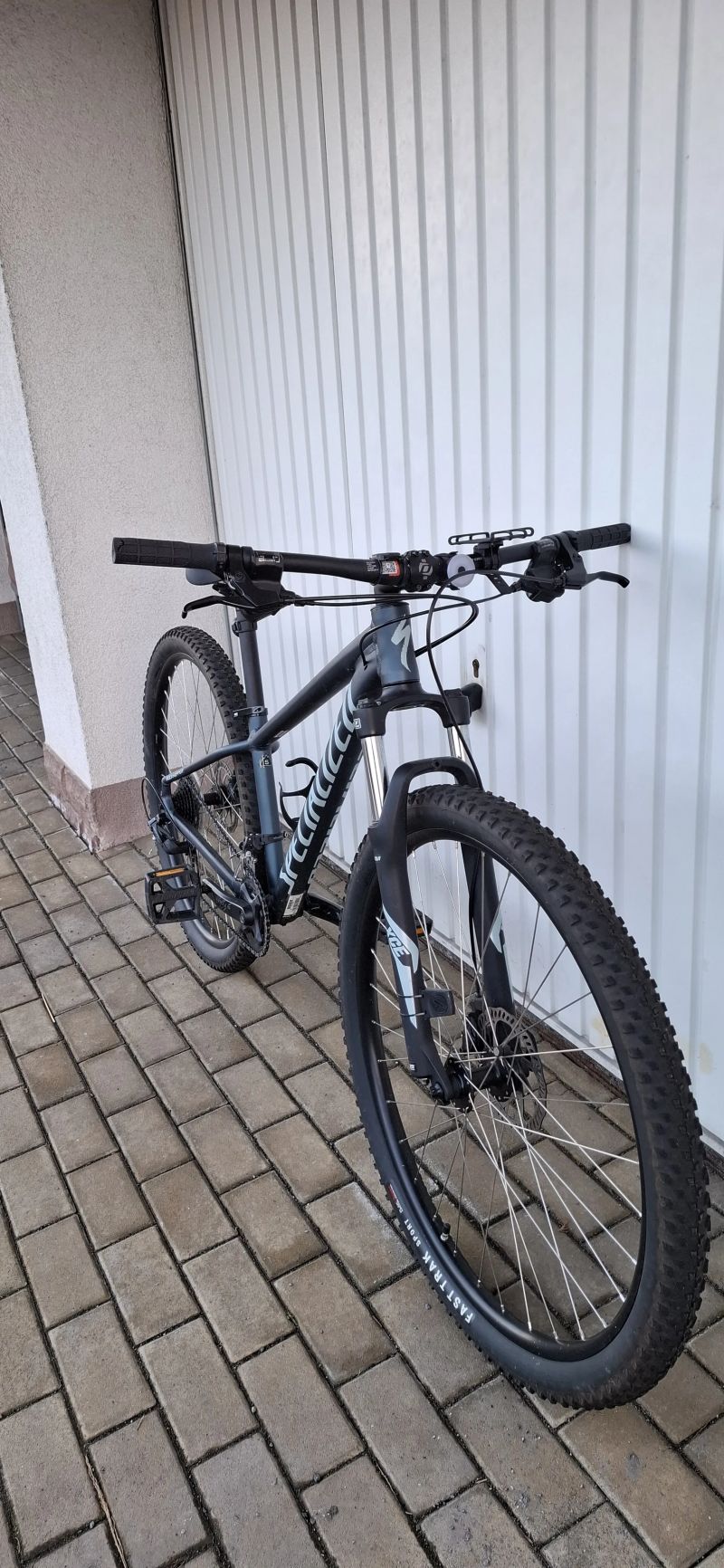Specialized Rockhopper 29"
