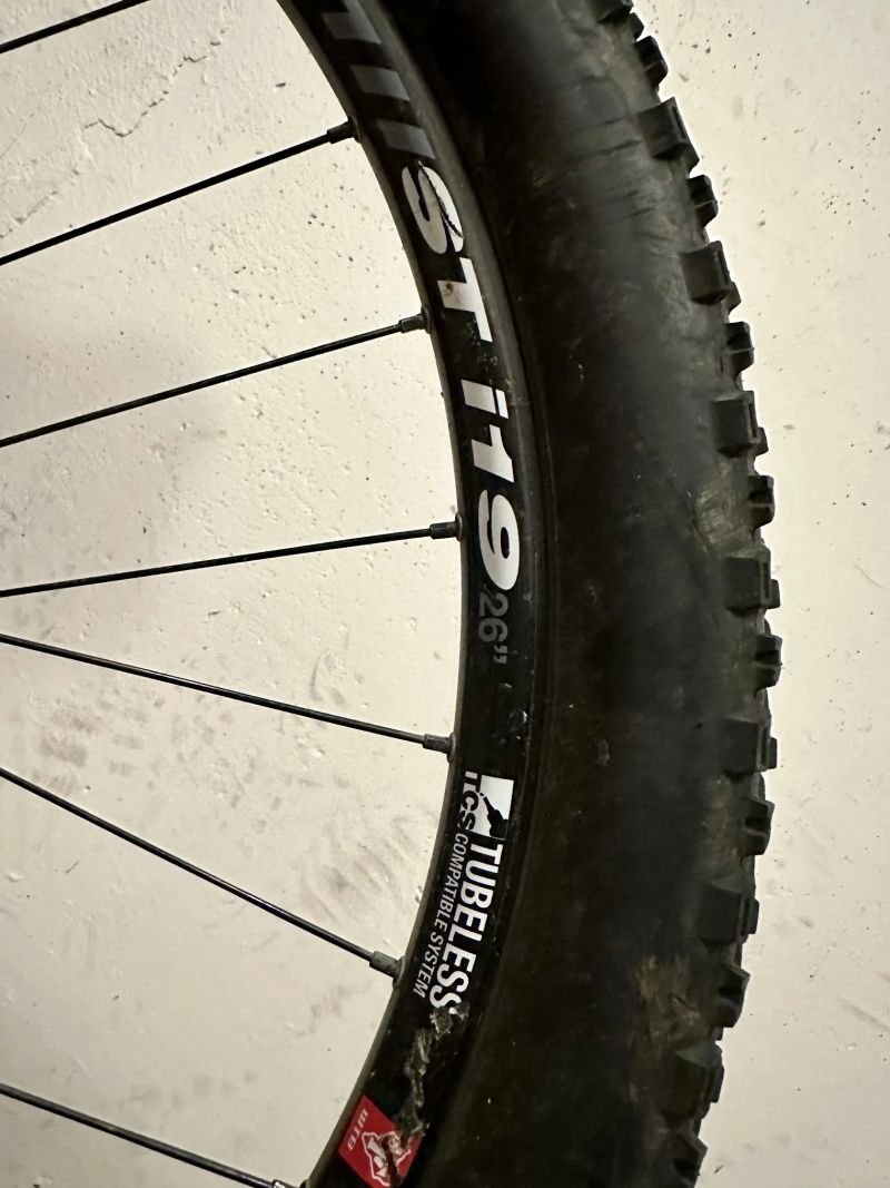 Celoodpružený Specialized FSR SX 26