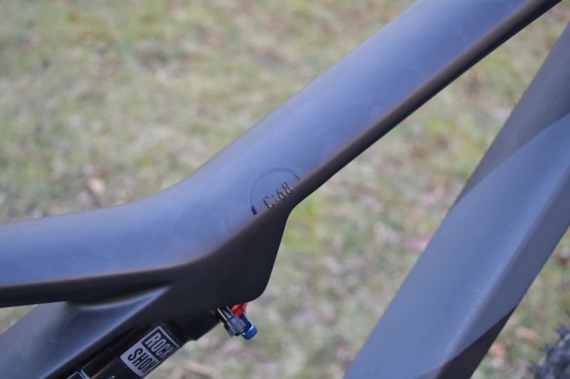 Cube AMS C:68 Race Carbon´n´grey (L) Top Stav