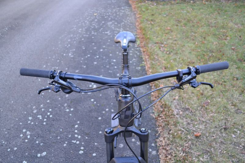 Cube AMS C:68 Race Carbon´n´grey (L) Top Stav