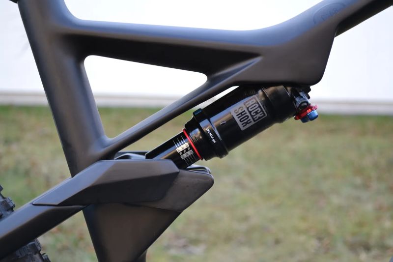 Cube AMS C:68 Race Carbon´n´grey (L) Top Stav