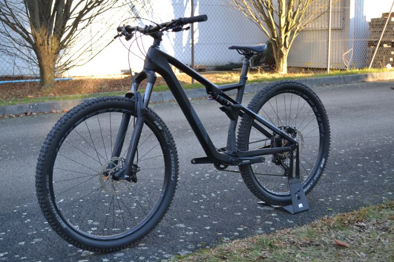 Cube AMS C:68 Race Carbon´n´grey (L) Top Stav