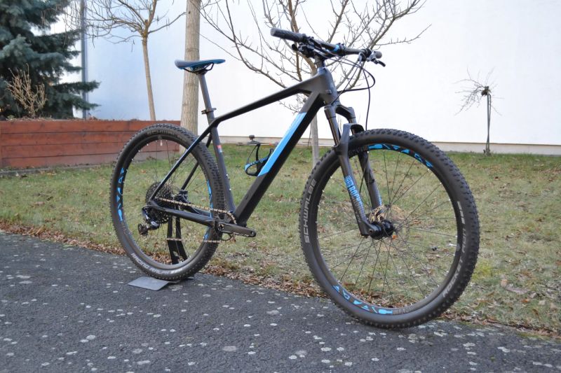 Cube Reaction C62 Pro Carbon (21") Top Stav