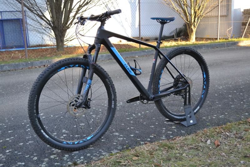 Cube Reaction C62 Pro Carbon (21") Top Stav