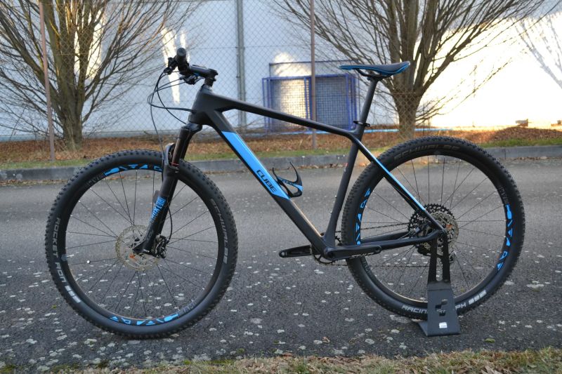 Cube Reaction C62 Pro Carbon (21") Top Stav