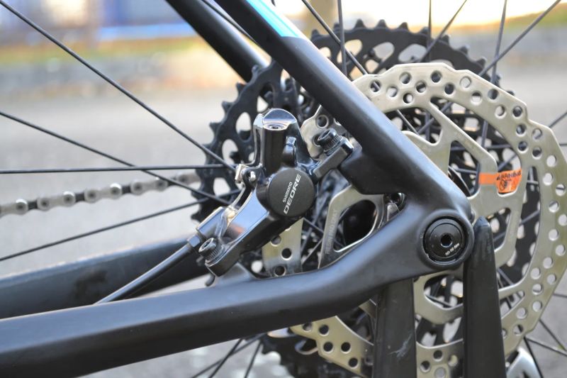 Cube Reaction C62 Pro Carbon (21") Top Stav