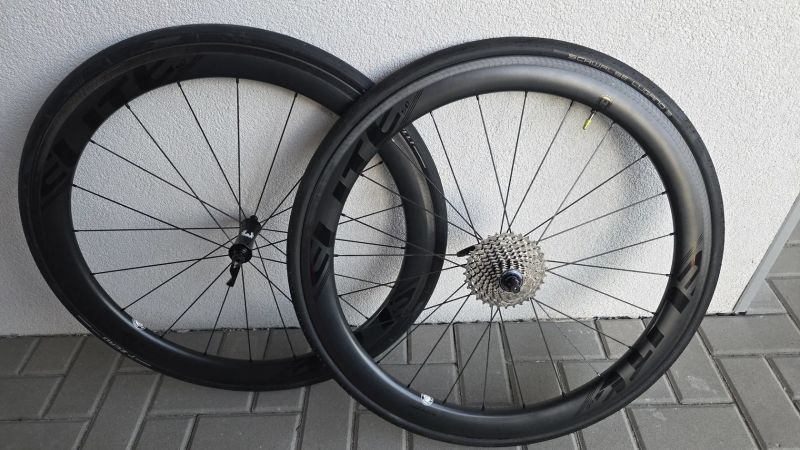 ELITE SLT 50mm carbon V Brake, nebo i s kolem Dedaciai nerrisimo 3.0
