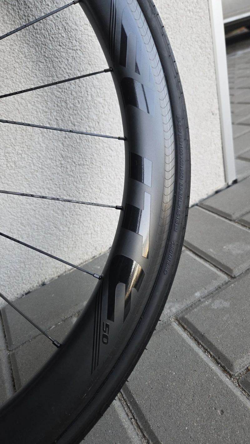 ELITE SLT 50mm carbon V Brake, nebo i s kolem Dedaciai nerrisimo 3.0