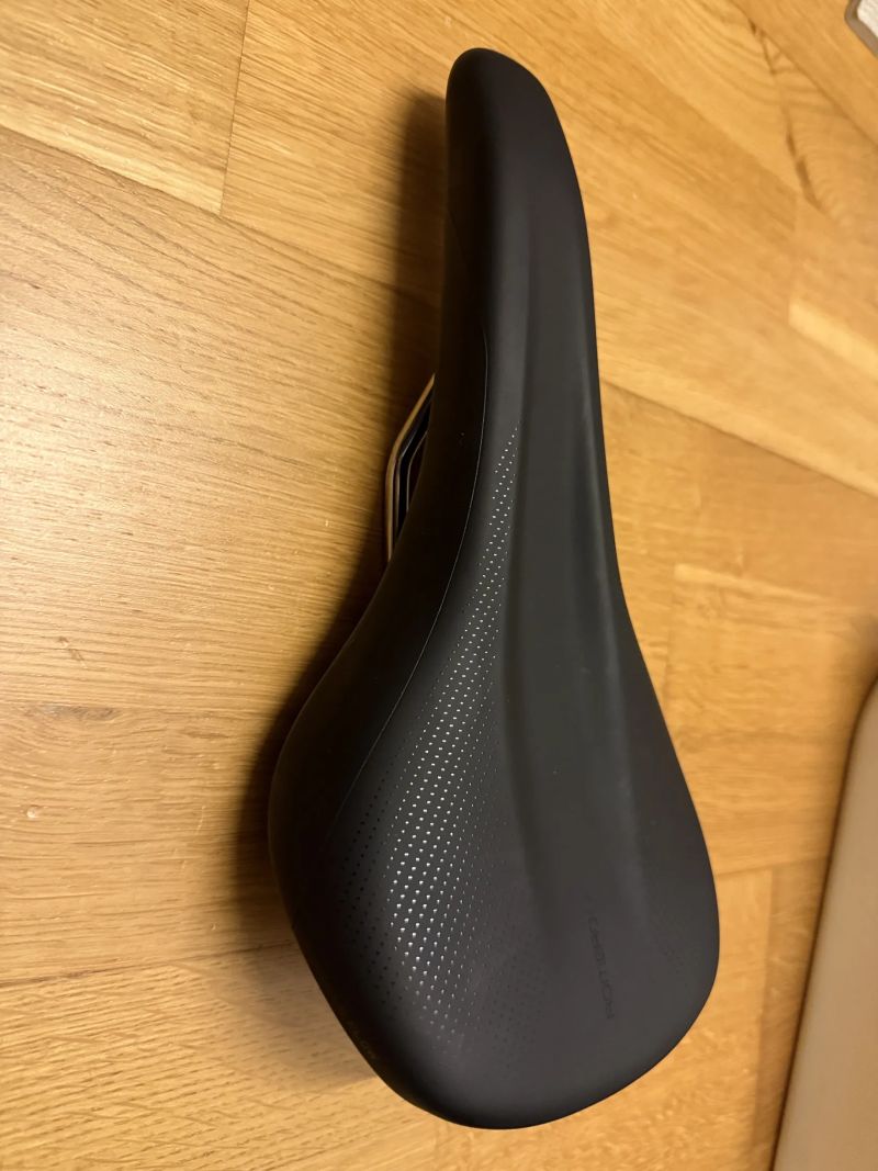 Sedlo Giant Romero SL - nové