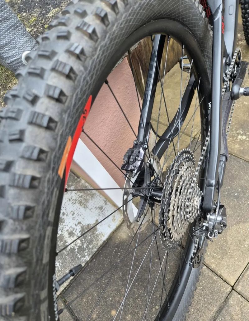 Cube Stereo 120 HPC SLT, Velikost M, kola 29