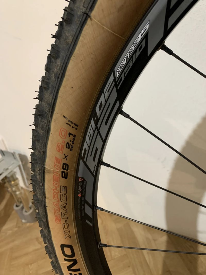 Napletena kola Mach 3.90SL + XT8000