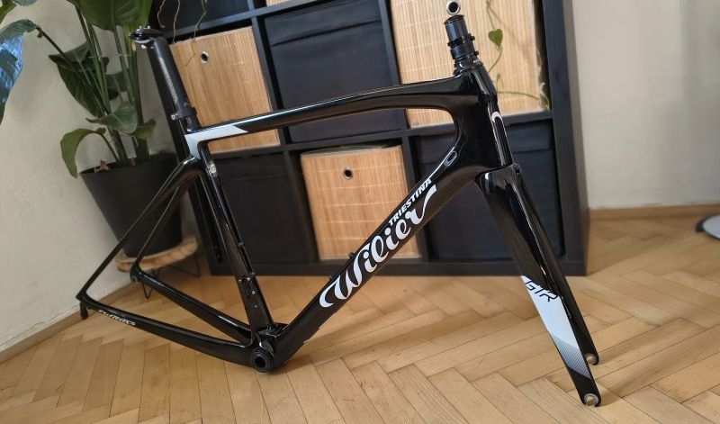 Wilier GTR Team carbon / vel.M / zánovní / rámová sada pro ráfkové brzdy