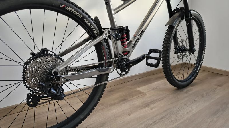Banshee Bikes Prime V3, XL málo jeté