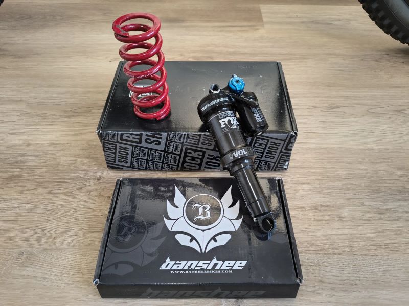 Banshee Bikes Prime V3, XL málo jeté