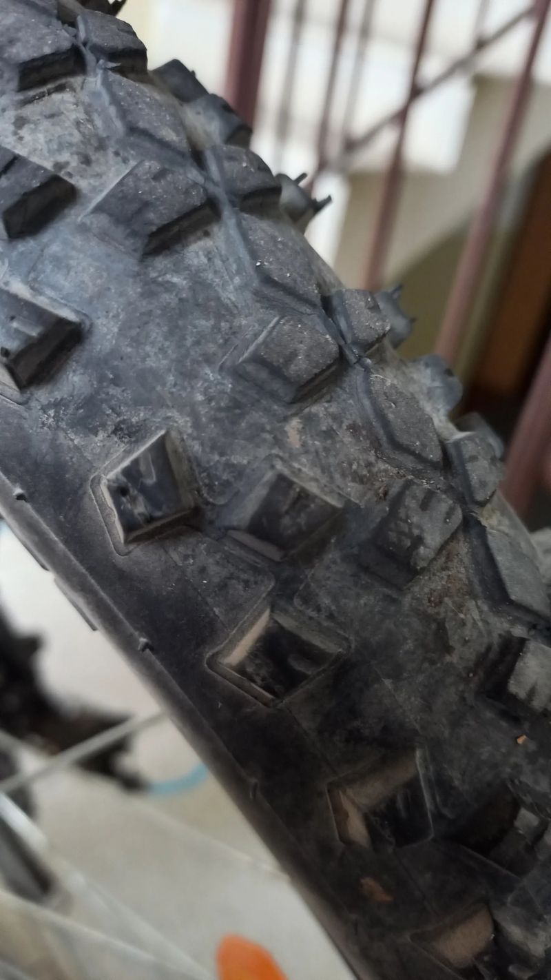 Juniorské kolo Kellys Viper 15,5" rám, 26" kola